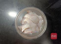 茄汁鲈鱼片的做法图解2
