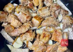 香芋焖排骨的做法图解5