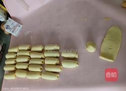 咸蛋黄月饼的做法图解10