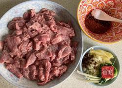 炖牛肉汤的做法图解1