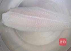 酸菜巴沙鱼的做法图解3