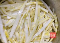 酸辣笋丝的做法图解1
