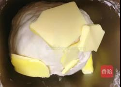 芝士火腿香葱面包的做法图解2