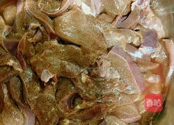 麻辣泡椒猪肝的做法图解1