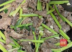 芹菜炒牛肉的做法图解7