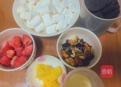奥利奥草莓雪花酥的做法图解1