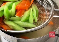 什锦虾仁的做法图解3