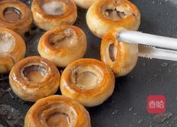 鲜嫩多汁的迷你小汉堡，9菇鲜灵魂加入，口味颜值并存还简单?的做法图解1