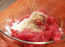 葱爆嫩牛肉的做法图解3