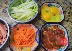 三丝炒河粉的做法图解3