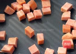 海苔午餐肉炒饭的做法图解4