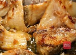 葱烧鲈鱼的做法图解5