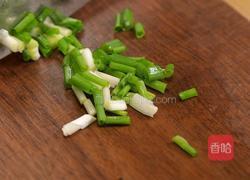 葱烧腐竹煲的做法图解2