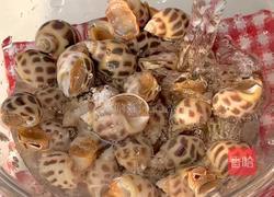 蒜香辣花螺的做法图解1