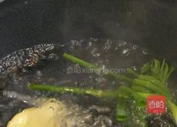葱油鸡的做法图解1