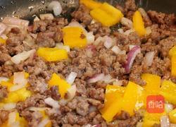 黑松肉洋葱牛肉法棍的做法图解3