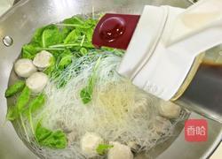肉丸青菜汤米粉的做法图解8