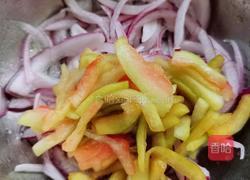 生拌西瓜皮紫洋葱的做法图解10