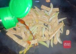 油豆腐炒芹菜的做法图解8