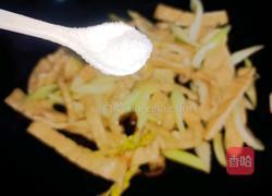 油豆腐炒芹菜的做法图解10