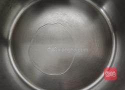 胡萝卜平菇炖肉丸的做法图解1