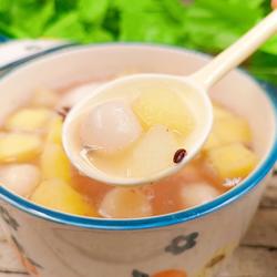 紫米酒酿小圆子水果羹的做法[图]