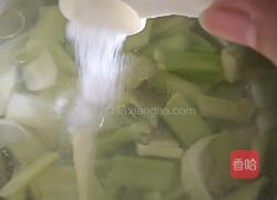 西芹彩椒炒鲜鱿的做法图解5