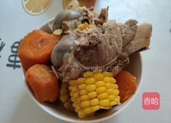 玉米胡萝卜筒骨汤的做法图解7