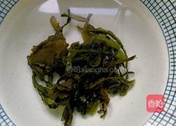 裙带菜豆腐汤的做法图解2