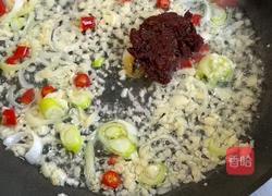 香辣爆炒花甲的做法图解6