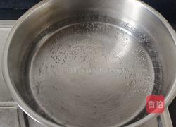 翡翠香芹拌海鲜菇的做法图解1