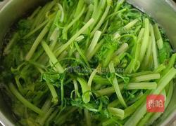 翡翠香芹拌海鲜菇的做法图解3