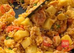 菠萝虾仁蛋炒饭的做法图解8