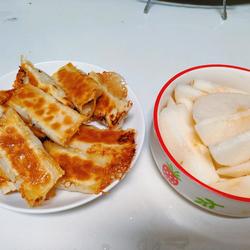 香葱鲜肉锅贴的做法[图]