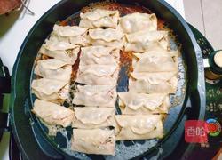 香葱鲜肉锅贴的做法图解9