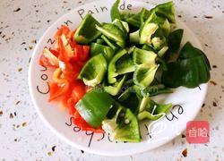 青椒胡萝卜土豆片的做法图解2