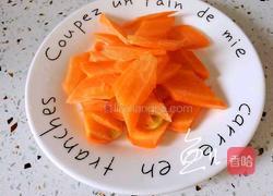 青椒胡萝卜土豆片的做法图解3