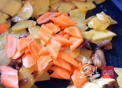 青椒胡萝卜土豆片的做法图解10