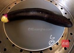 蒜泥蒸茄子的做法图解2