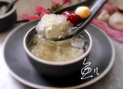 银耳莲子红枣汤