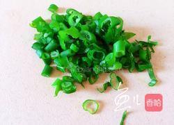 葱香鸡蛋饼的做法图解2