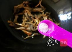 平菇炒鸡蛋的做法图解12