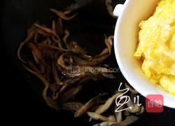 平菇炒鸡蛋的做法图解13