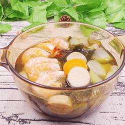 日式冬瓜裙带鲜虾菌菇汤的做法[图]