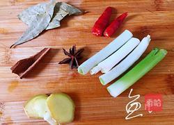 五香卤猪蹄的做法图解2