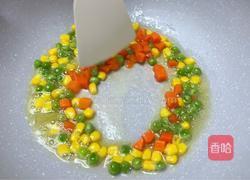 加拿大北极虾菠萝炒饭的做法图解5