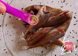 酥炸小黄鱼的做法图解3