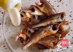 酥炸小黄鱼的做法图解7