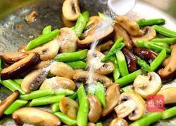 黑松露菌菇拌饭的做法图解4