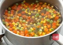 菠萝虾仁蛋炒饭的做法图解4